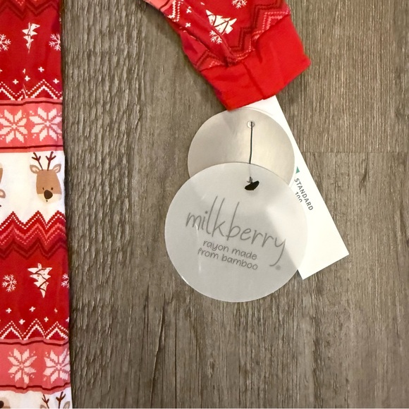 Milkberry Red and Pink Holiday Print Bamboo Sleeper - Picture 4 of 6